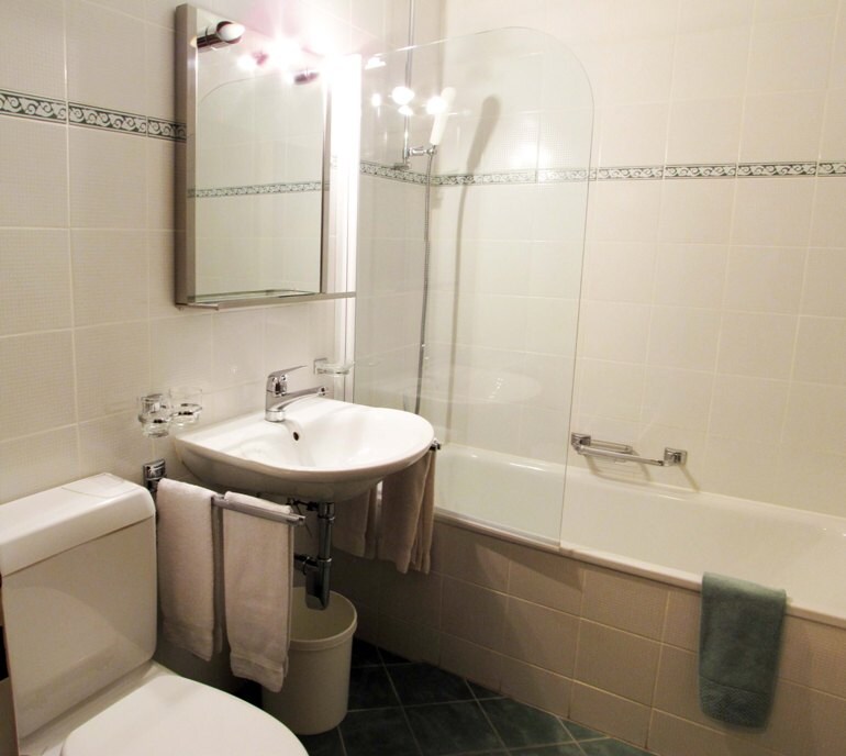 Bathroom detail